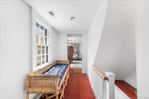 45 Main Street Essex CT 06409