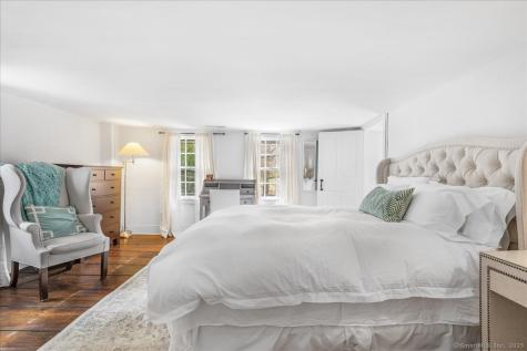 45 Main Street Essex CT 06409