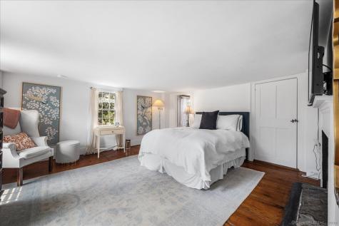 45 Main Street Essex CT 06409