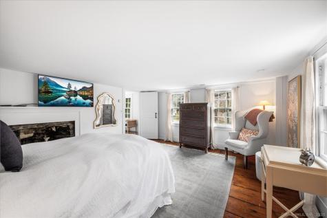 45 Main Street Essex CT 06409