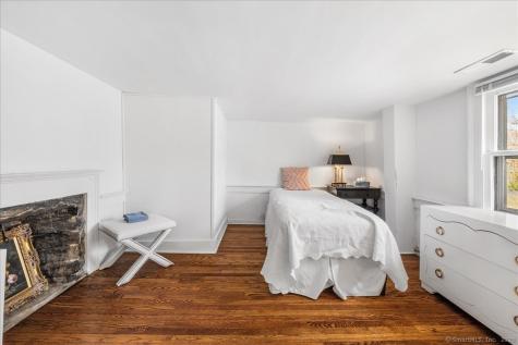 45 Main Street Essex CT 06409