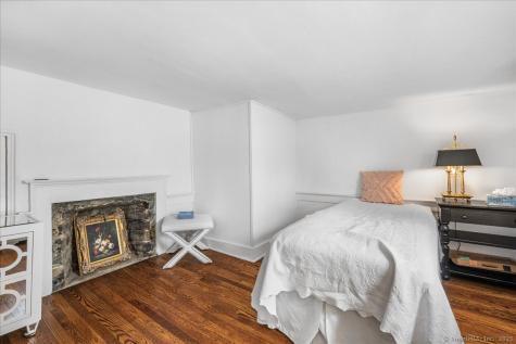 45 Main Street Essex CT 06409