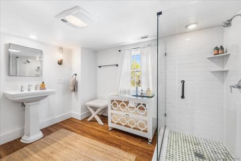 45 Main Street Essex CT 06409