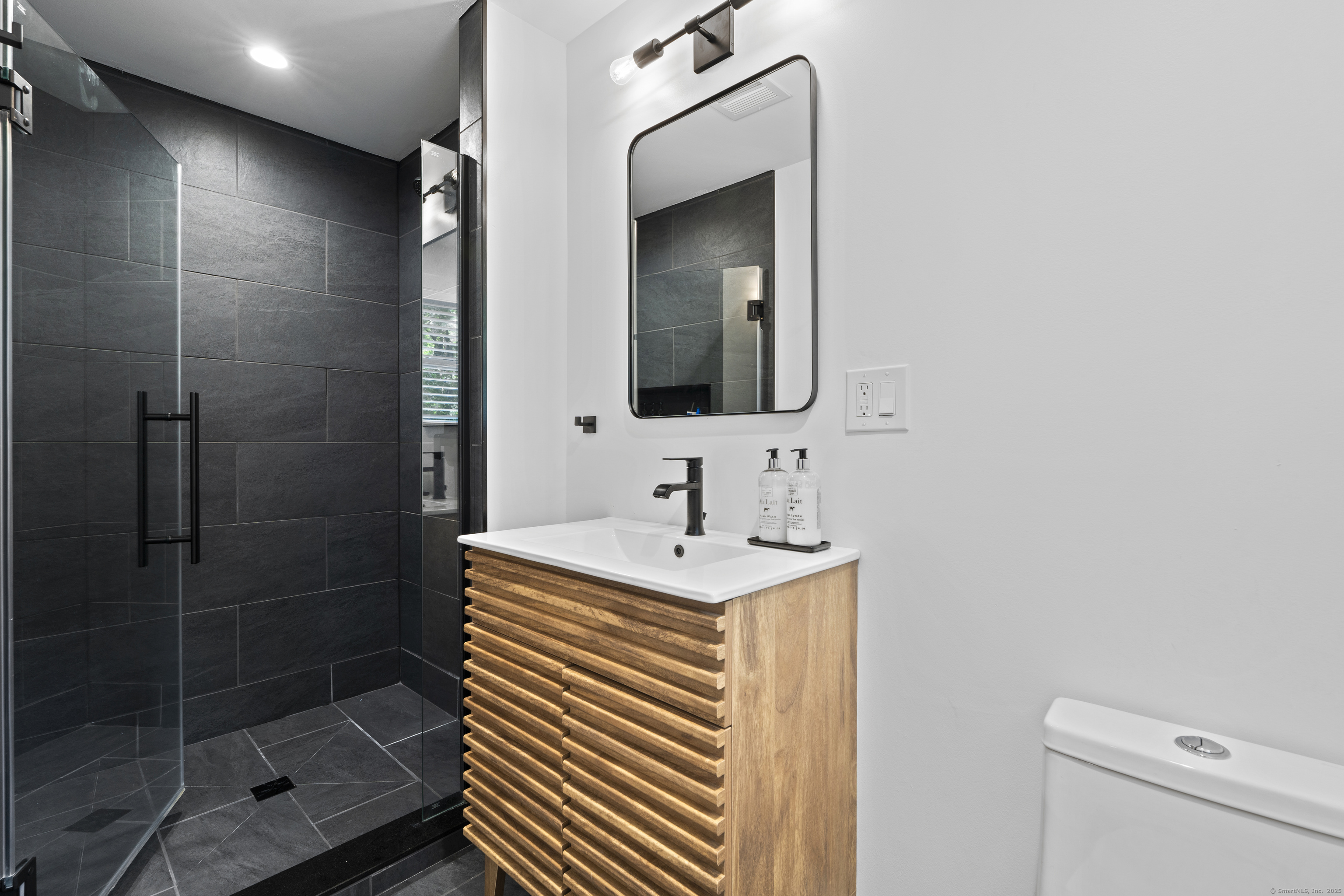 69 Squires Road Madison CT 06443