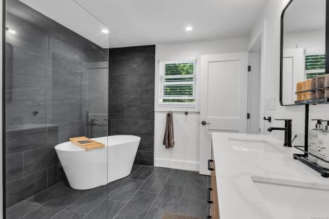 69 Squires Road Madison CT 06443