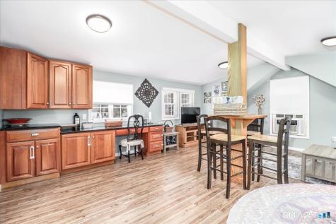 6 Weekeepeemee Road Woodbury CT 06798