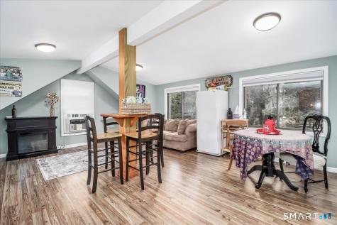 6 Weekeepeemee Road Woodbury CT 06798