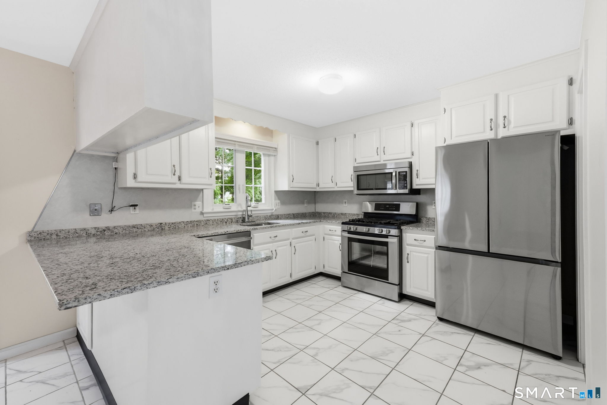 12 Diggins Court South Windsor CT 06074