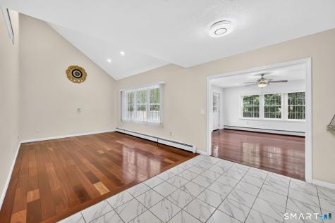 12 Diggins Court South Windsor CT 06074