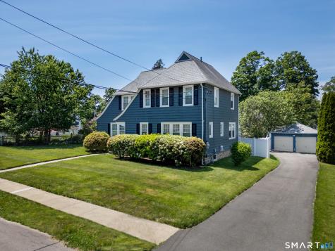 180 Rockland Road Fairfield CT 06825