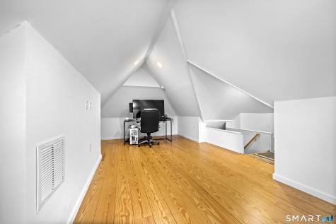 180 Rockland Road Fairfield CT 06825