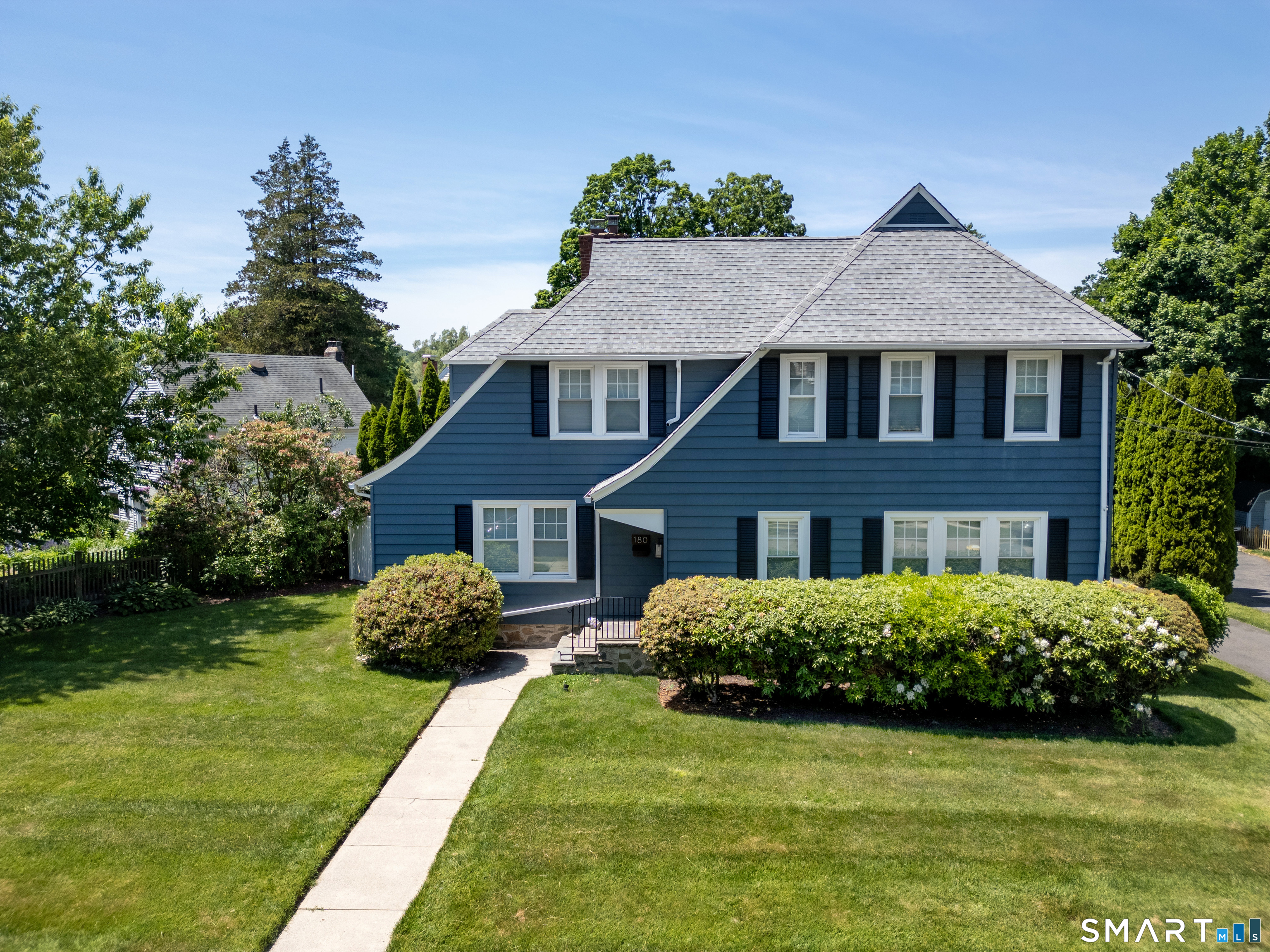 180 Rockland Road Fairfield CT 06825