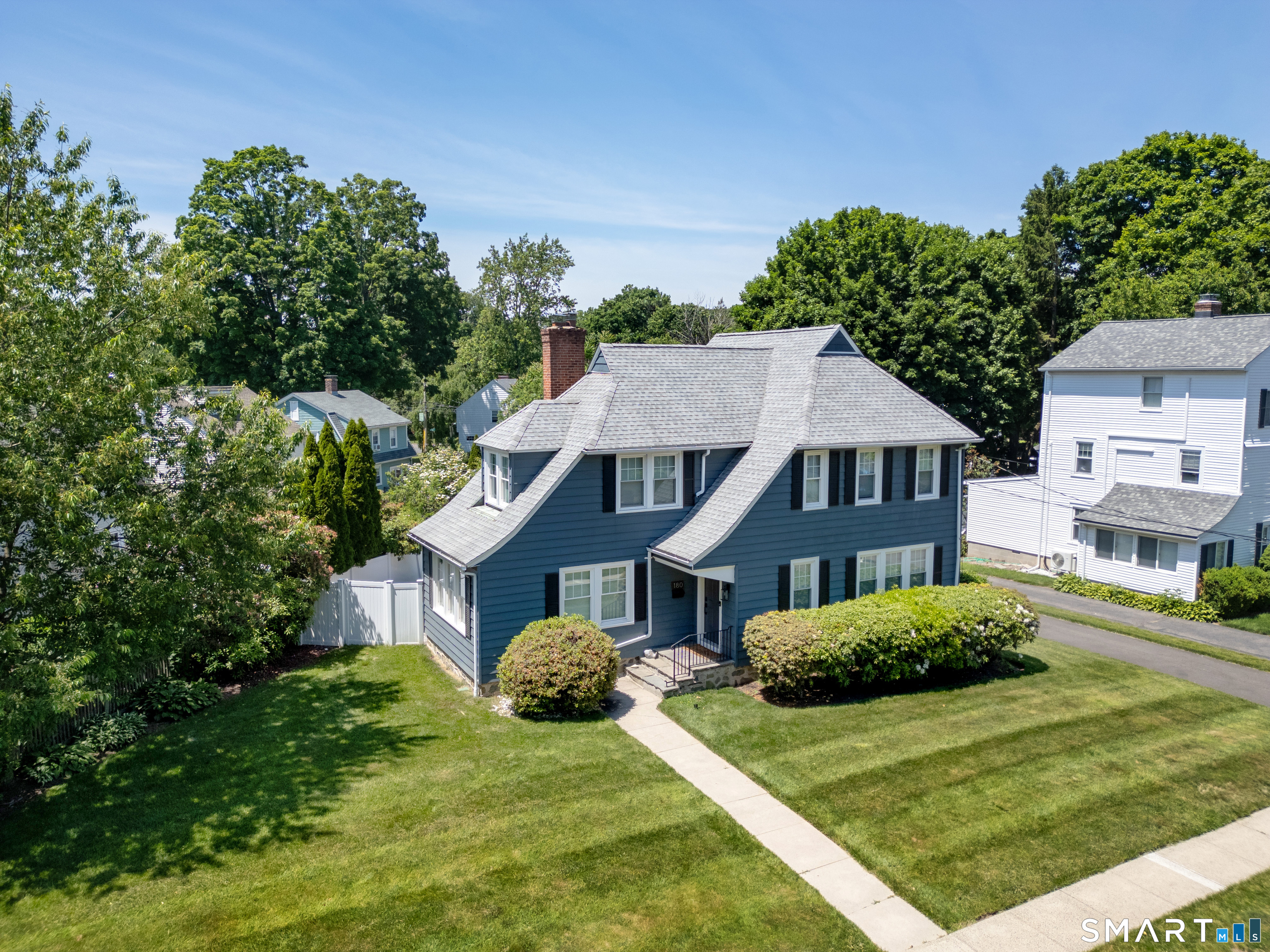 180 Rockland Road Fairfield CT 06825