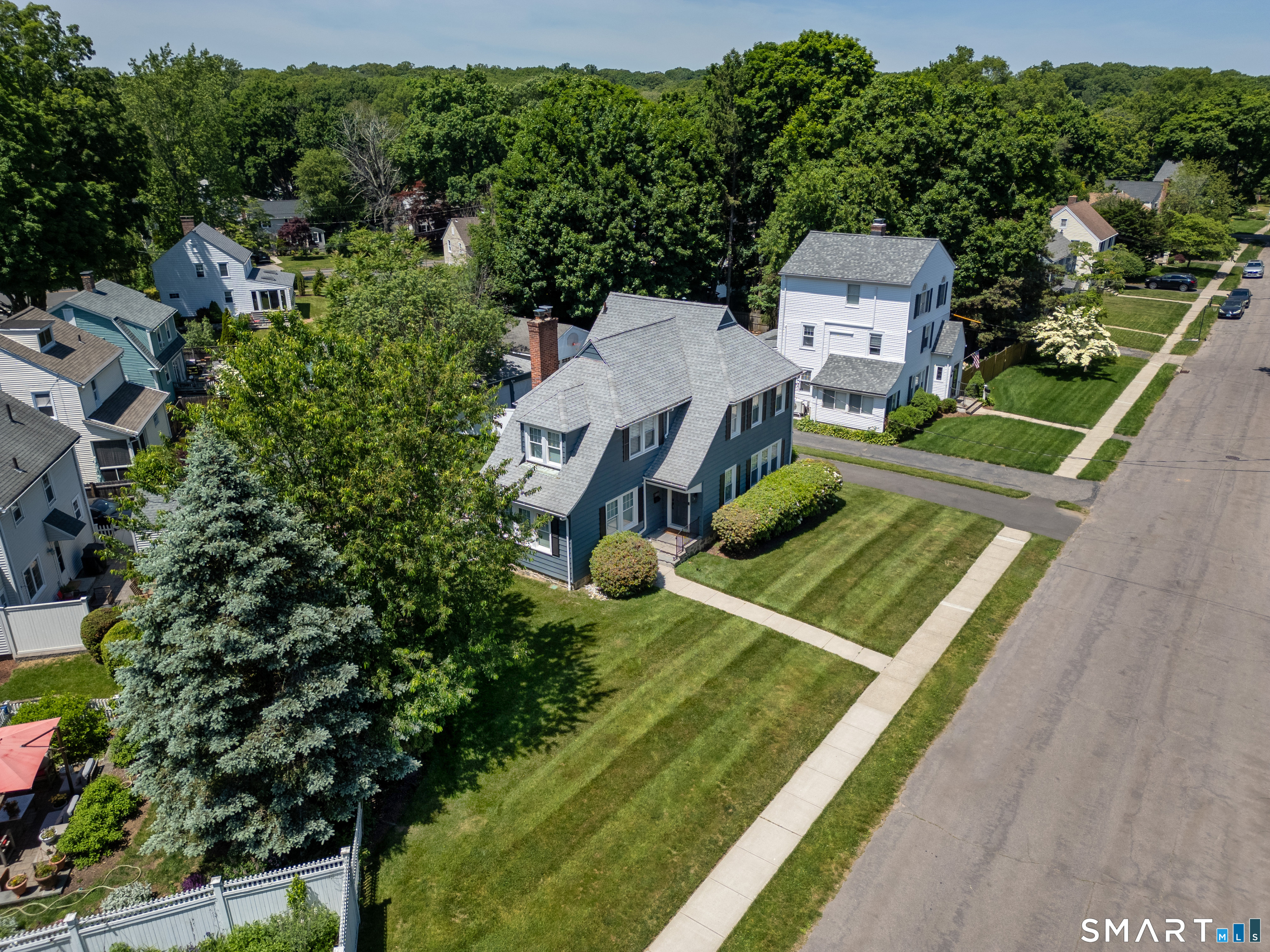 180 Rockland Road Fairfield CT 06825