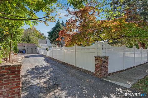 85 Newman Place Fairfield CT 06825