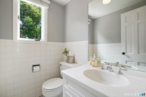 70 Chestnut Hill Lane Stamford CT 06903