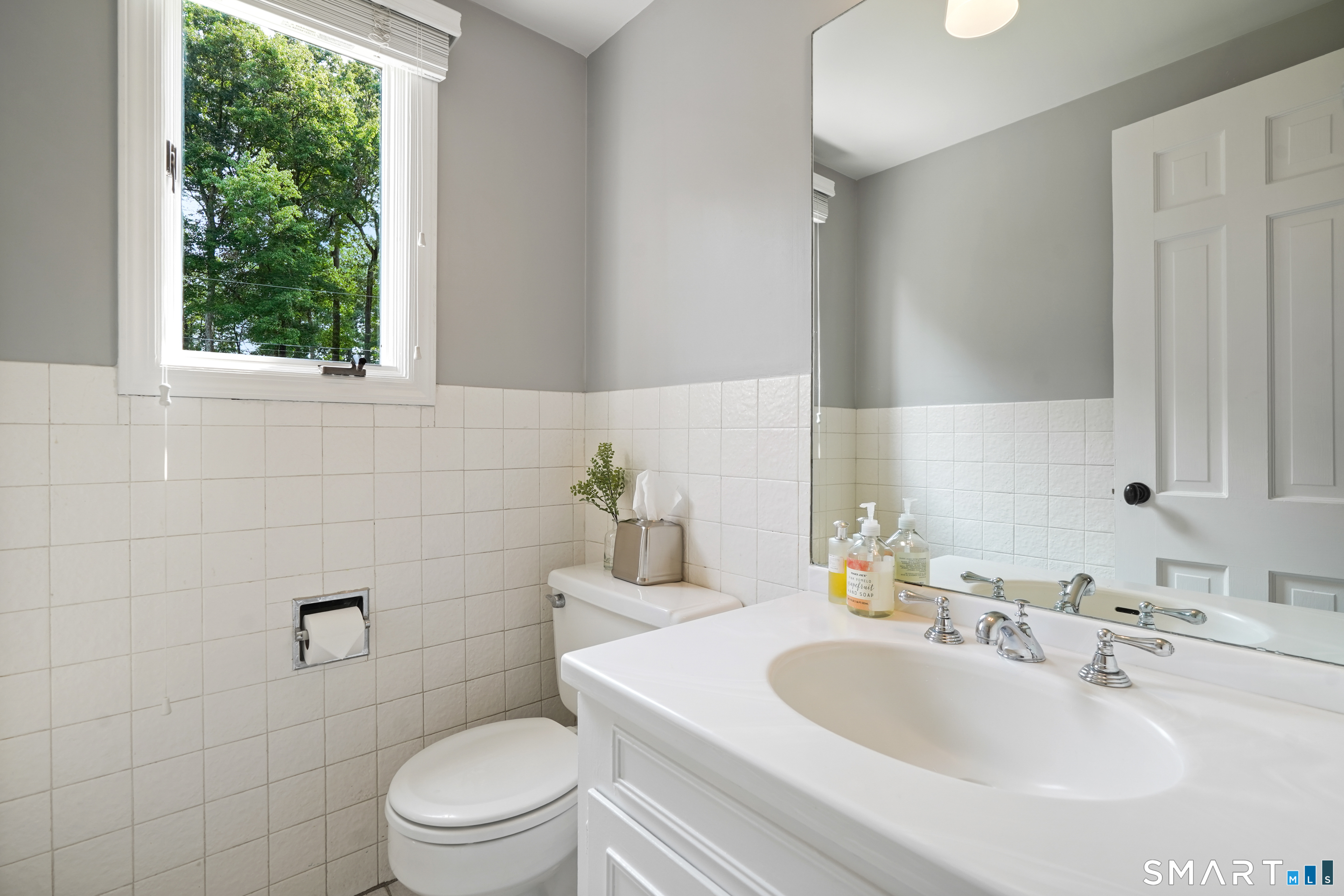 70 Chestnut Hill Lane Stamford CT 06903