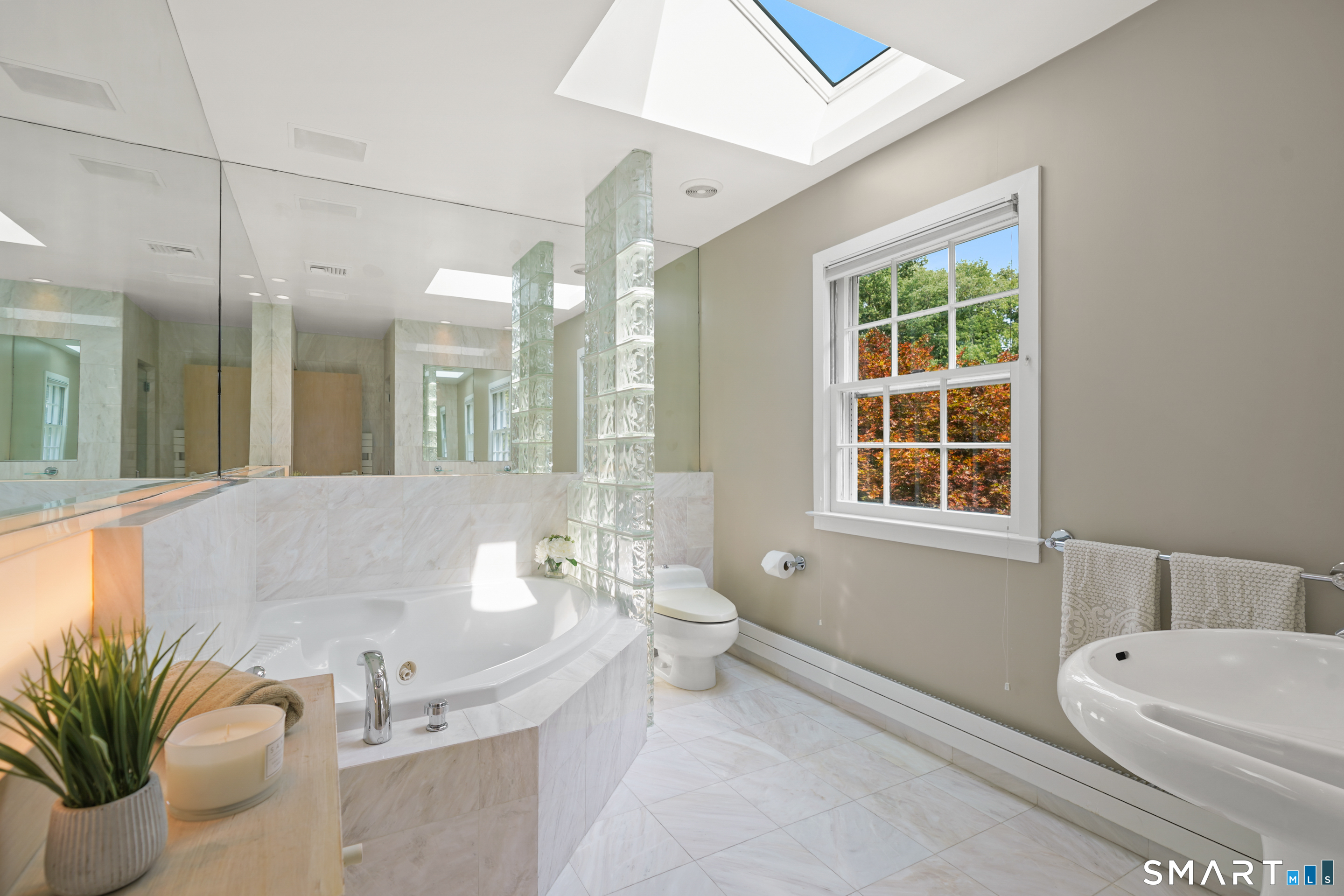 70 Chestnut Hill Lane Stamford CT 06903