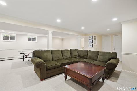 70 Chestnut Hill Lane Stamford CT 06903