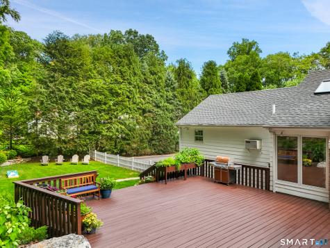 70 Chestnut Hill Lane Stamford CT 06903