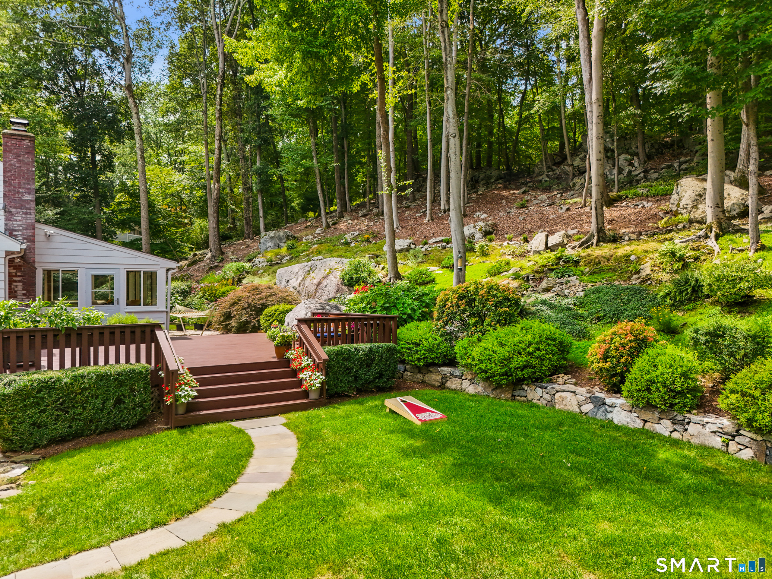 70 Chestnut Hill Lane Stamford CT 06903