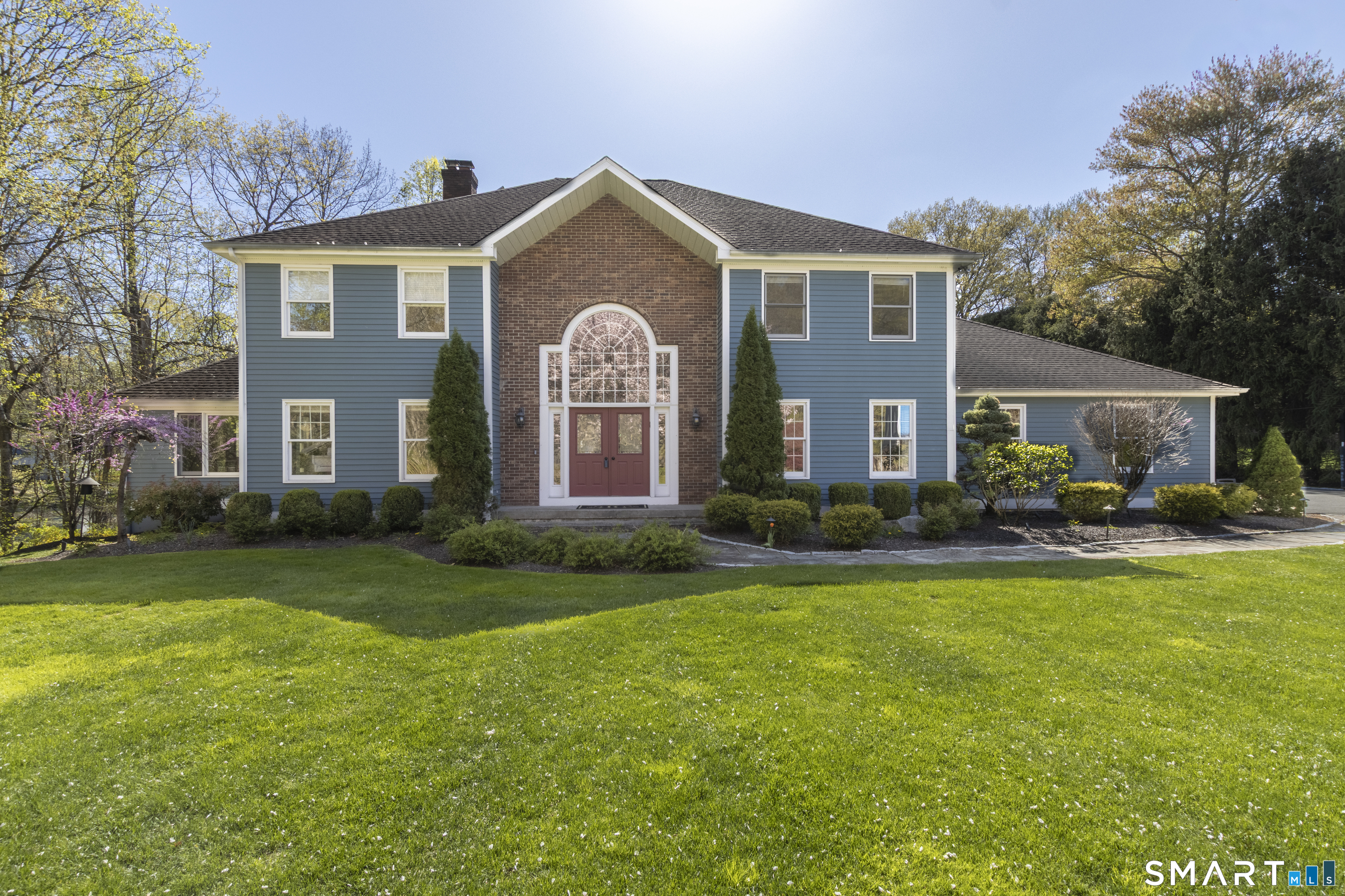 3 Crescent Lane Trumbull CT 06611