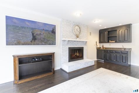 3 Crescent Lane Trumbull CT 06611