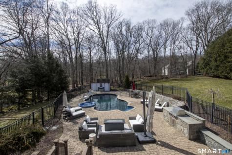 3 Crescent Lane Trumbull CT 06611