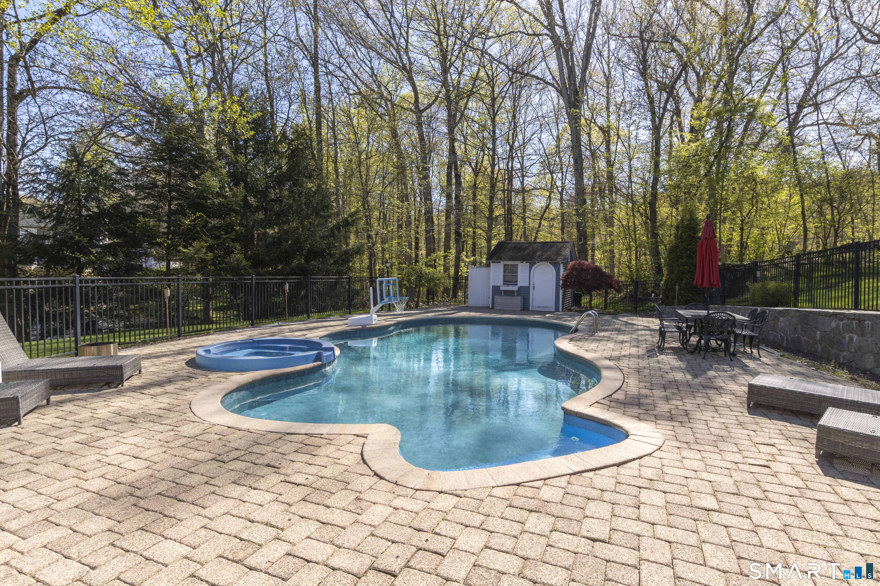3 Crescent Lane Trumbull CT 06611