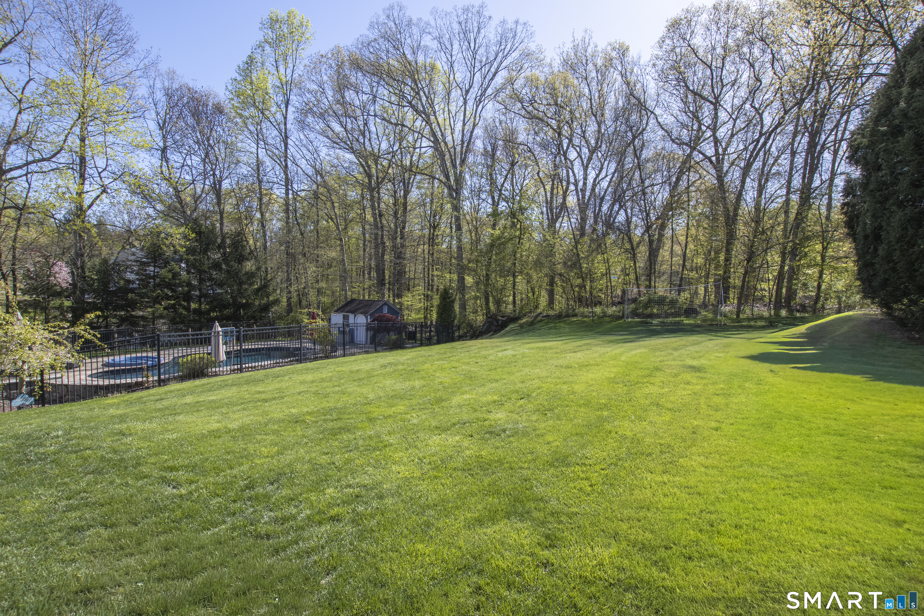 3 Crescent Lane Trumbull CT 06611