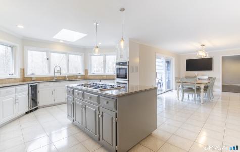 3 Crescent Lane Trumbull CT 06611