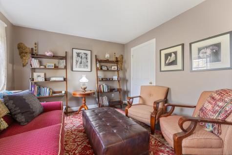 4 Abbey Lane Newtown CT 06470