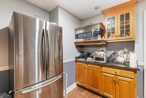 4 Abbey Lane Newtown CT 06470