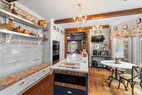 4 Abbey Lane Newtown CT 06470