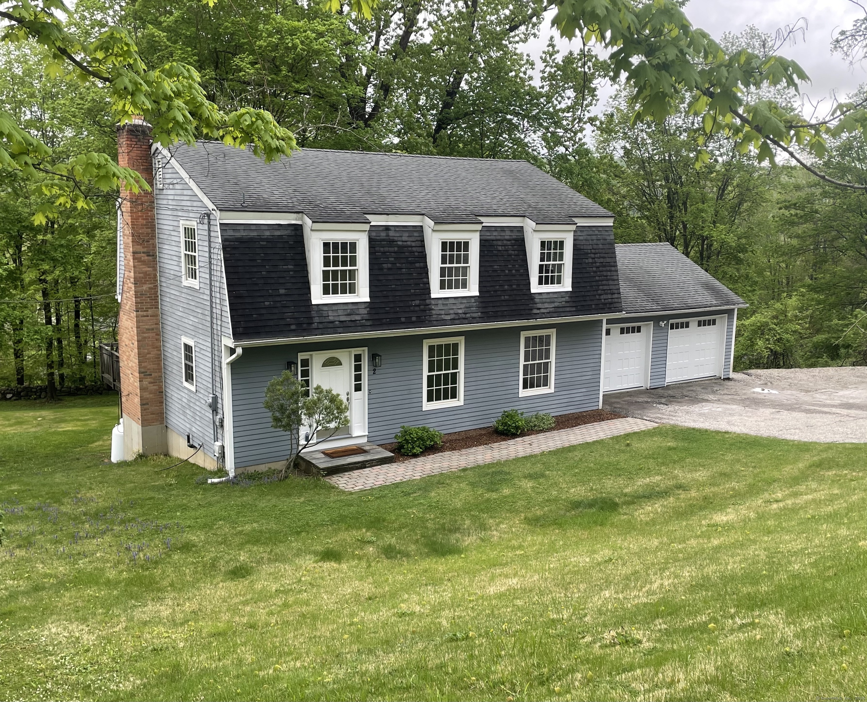 2 Old Middle Road Brookfield CT 06804