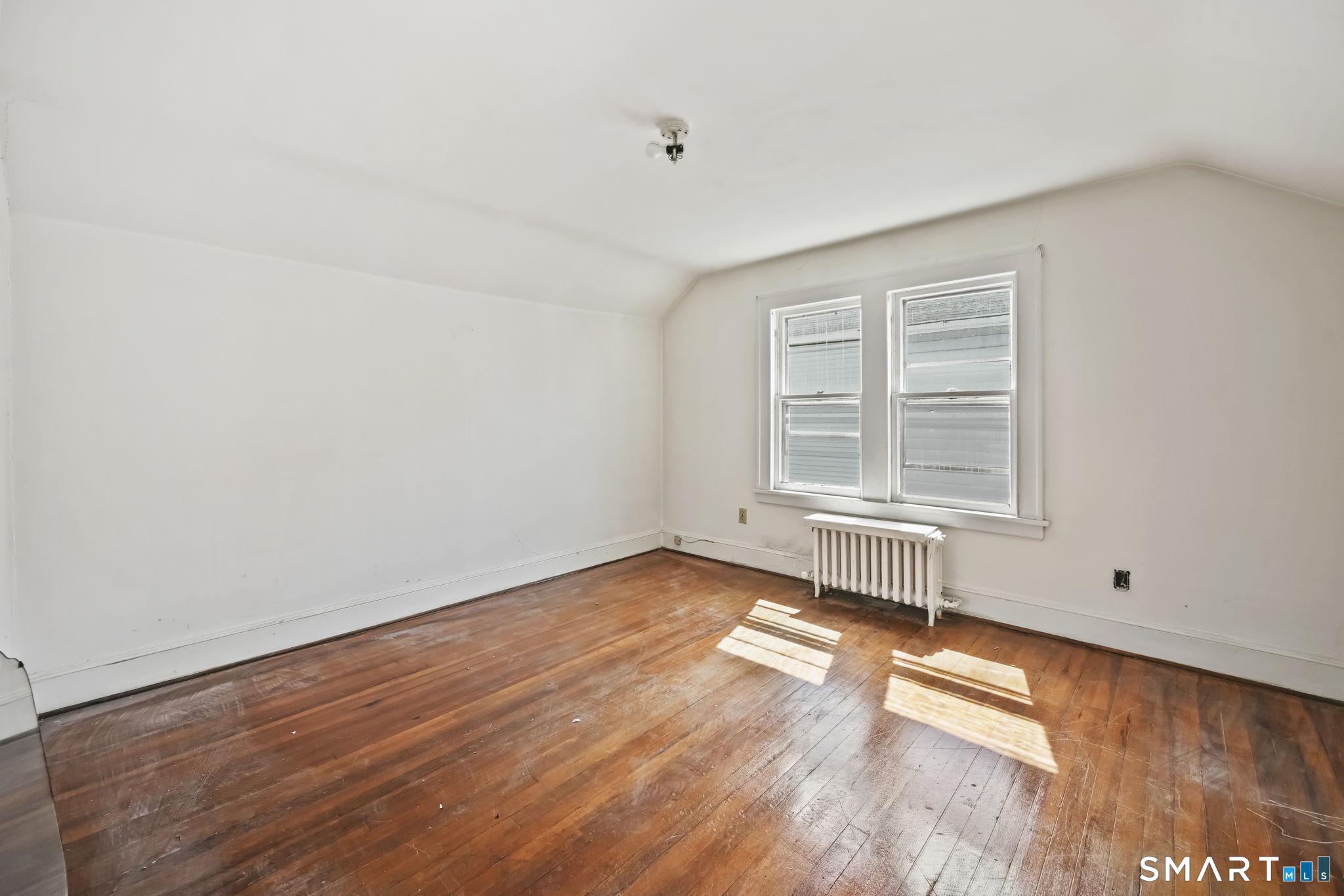 533 Wayne Street Bridgeport CT 06606