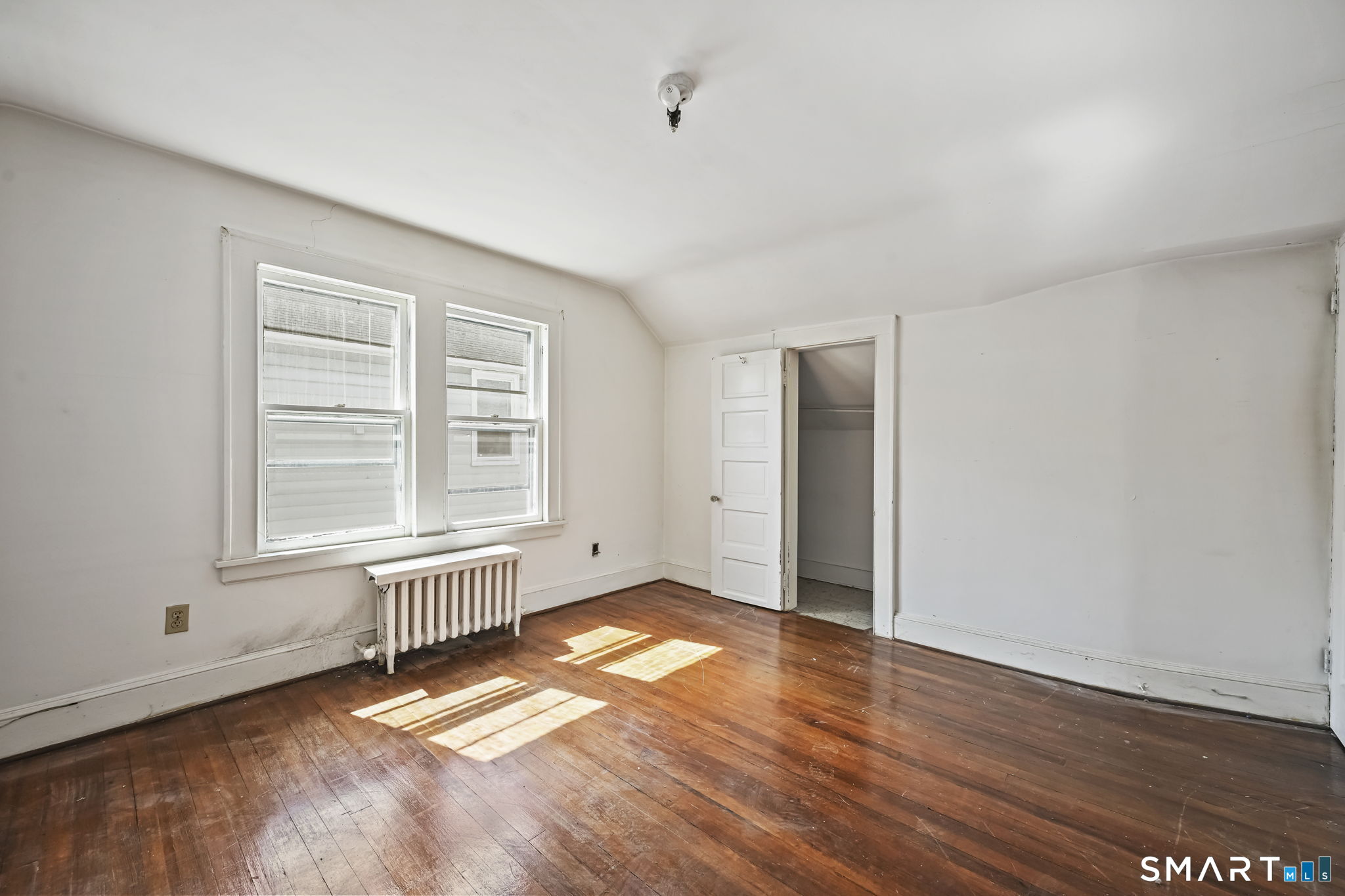 533 Wayne Street Bridgeport CT 06606