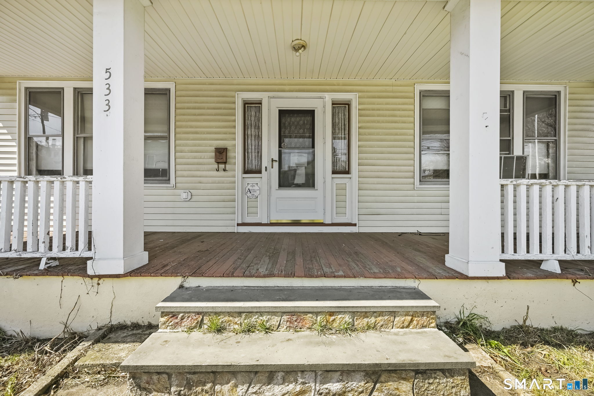 533 Wayne Street Bridgeport CT 06606