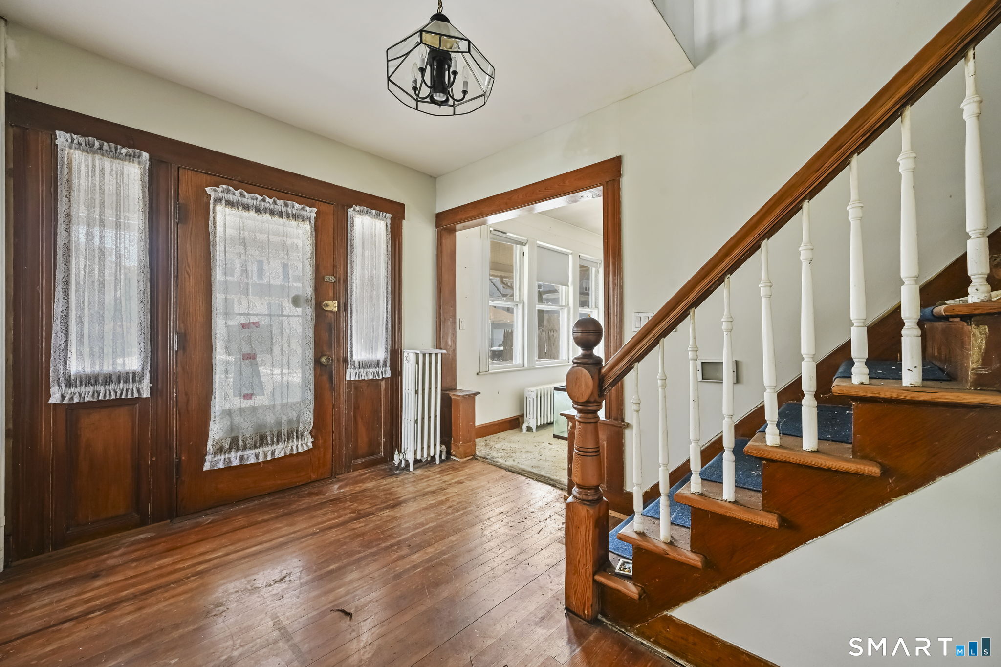 533 Wayne Street Bridgeport CT 06606