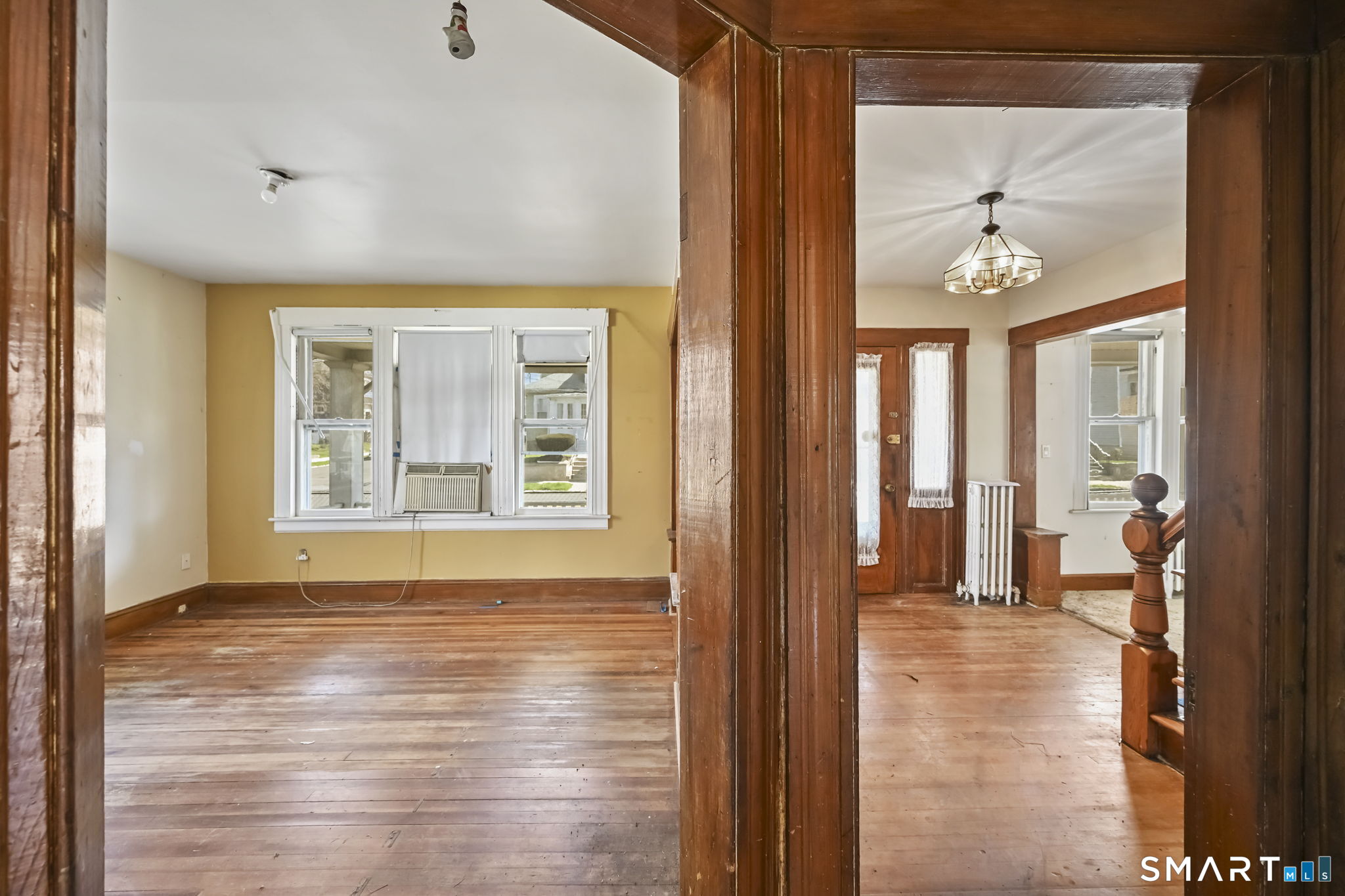 533 Wayne Street Bridgeport CT 06606