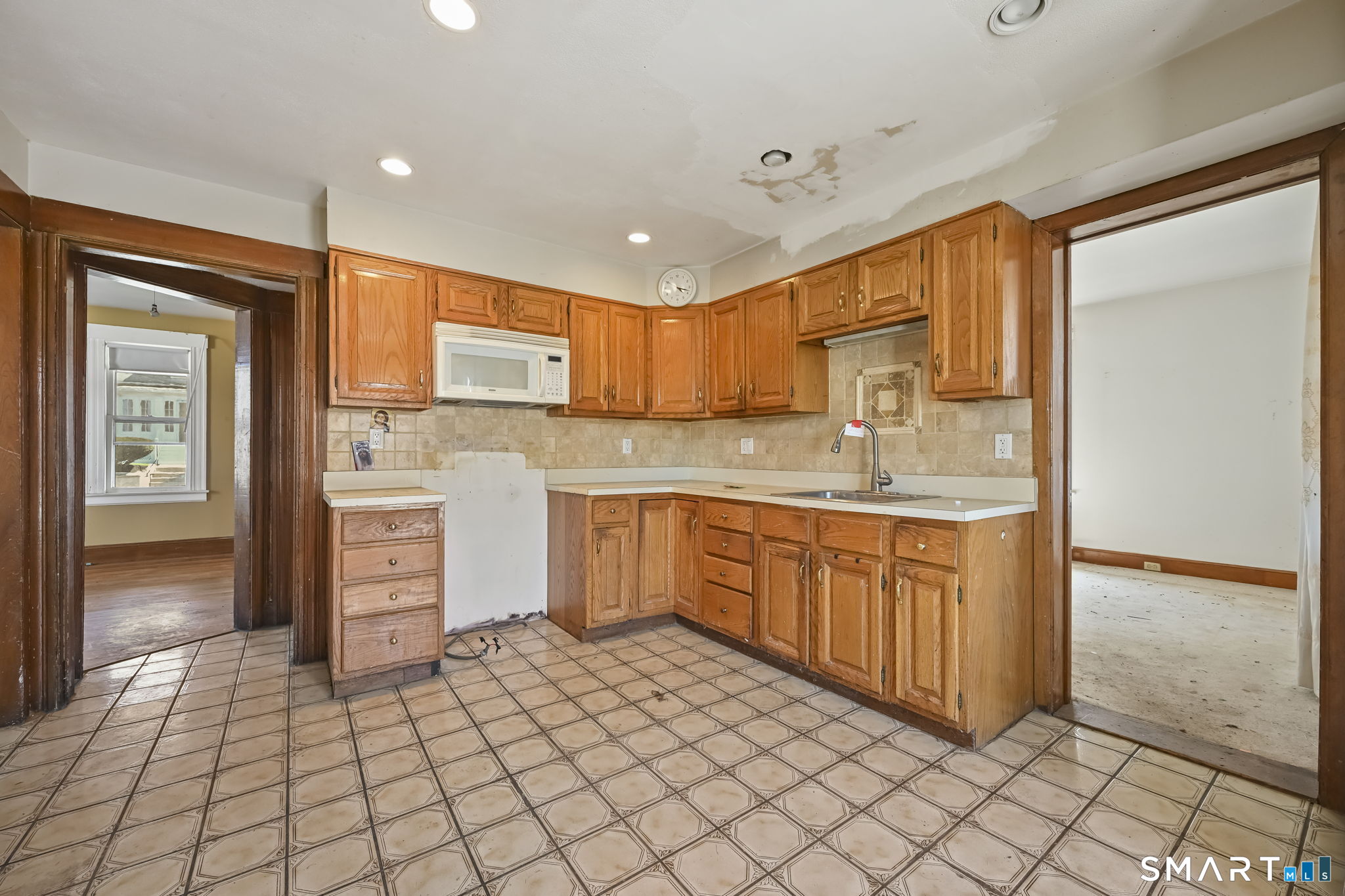533 Wayne Street Bridgeport CT 06606