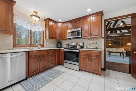 18 Doe Place Shelton CT 06484