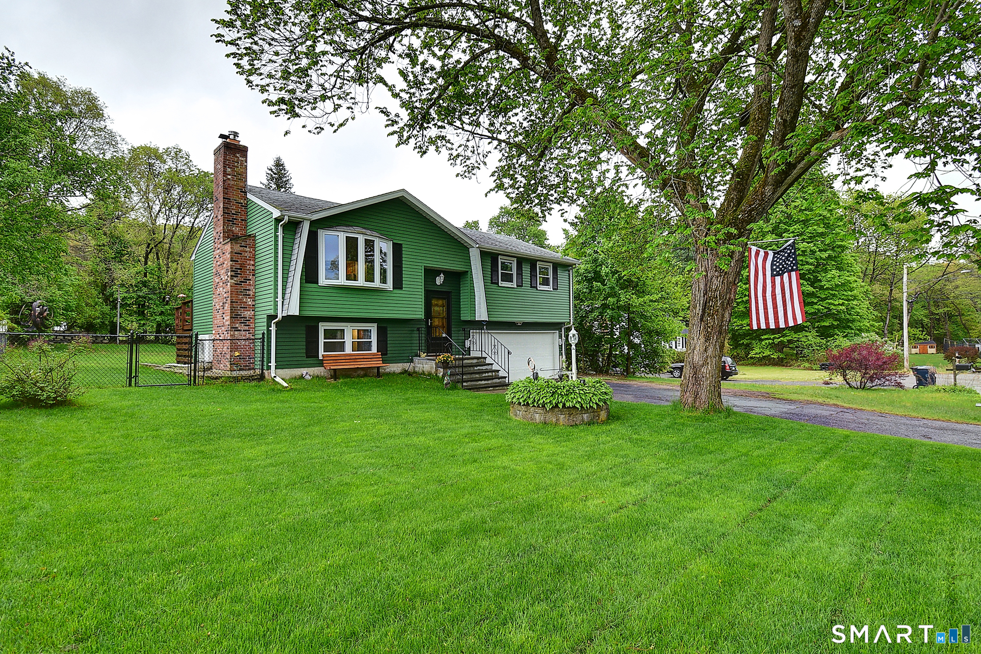 9 Green Drive Plymouth CT 06786