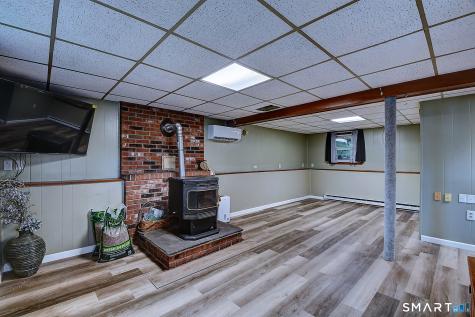 9 Green Drive Plymouth CT 06786