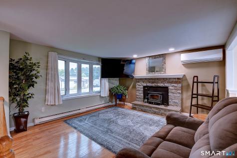 9 Green Drive Plymouth CT 06786