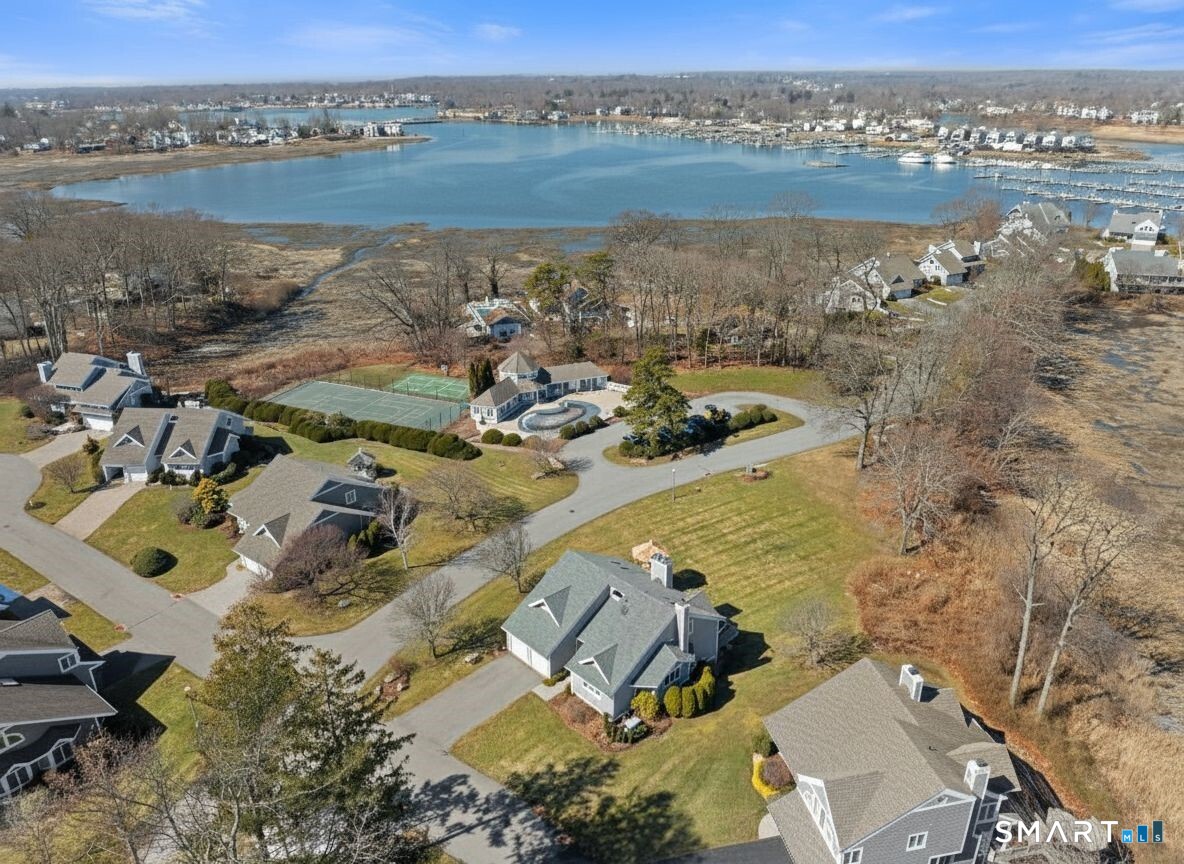 15 Linden Shores Branford CT 06405