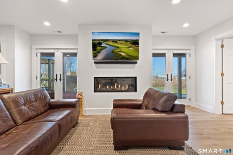 15 Linden Shores Branford CT 06405