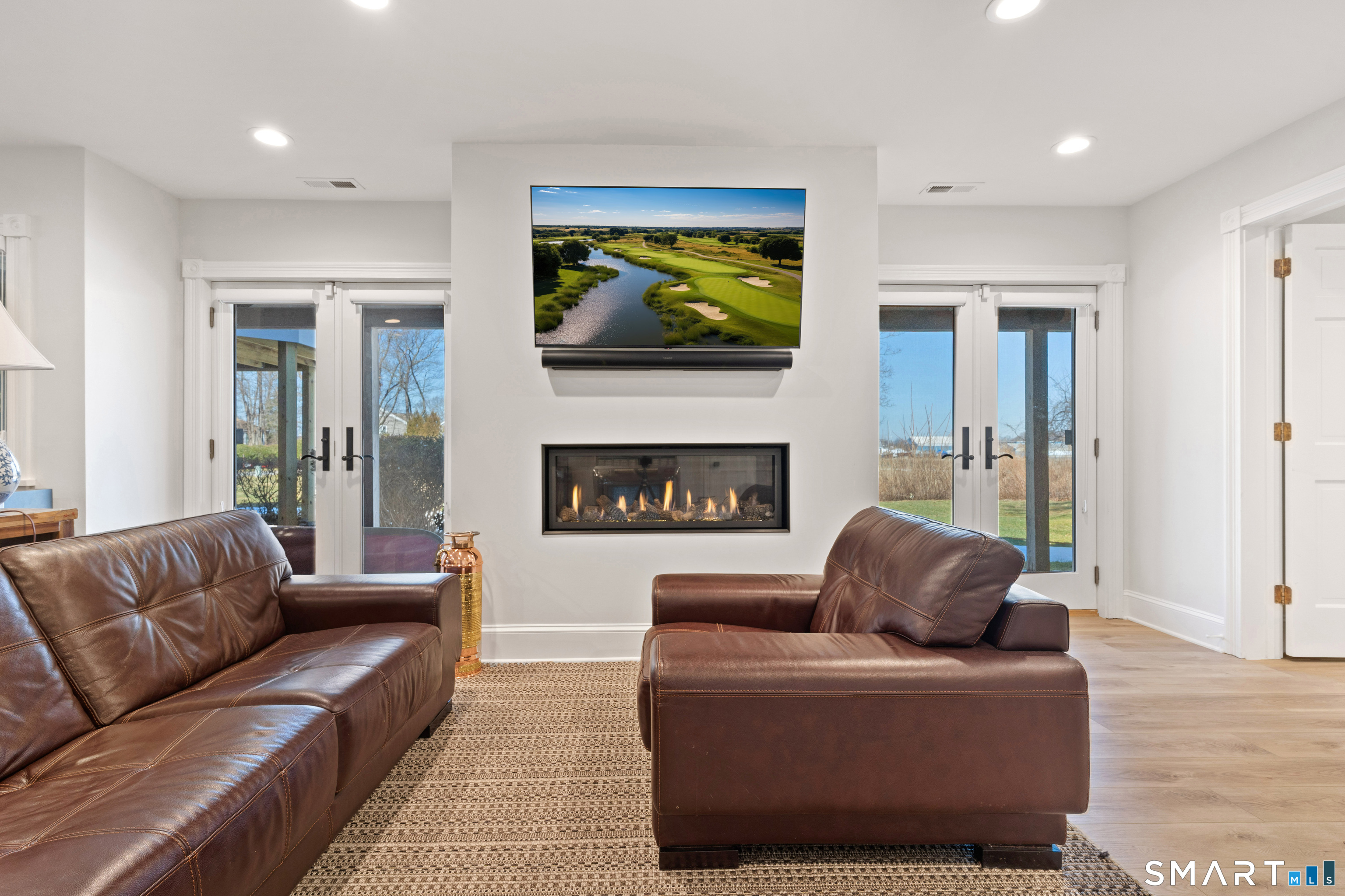 15 Linden Shores Branford CT 06405