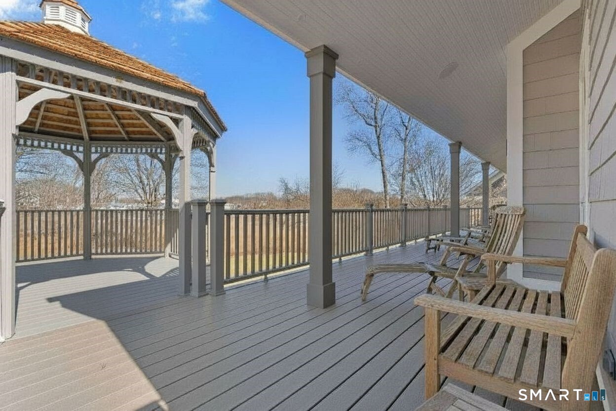 15 Linden Shores Branford CT 06405
