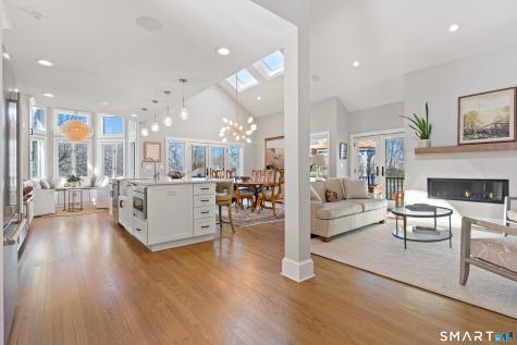 15 Linden Shores Branford CT 06405